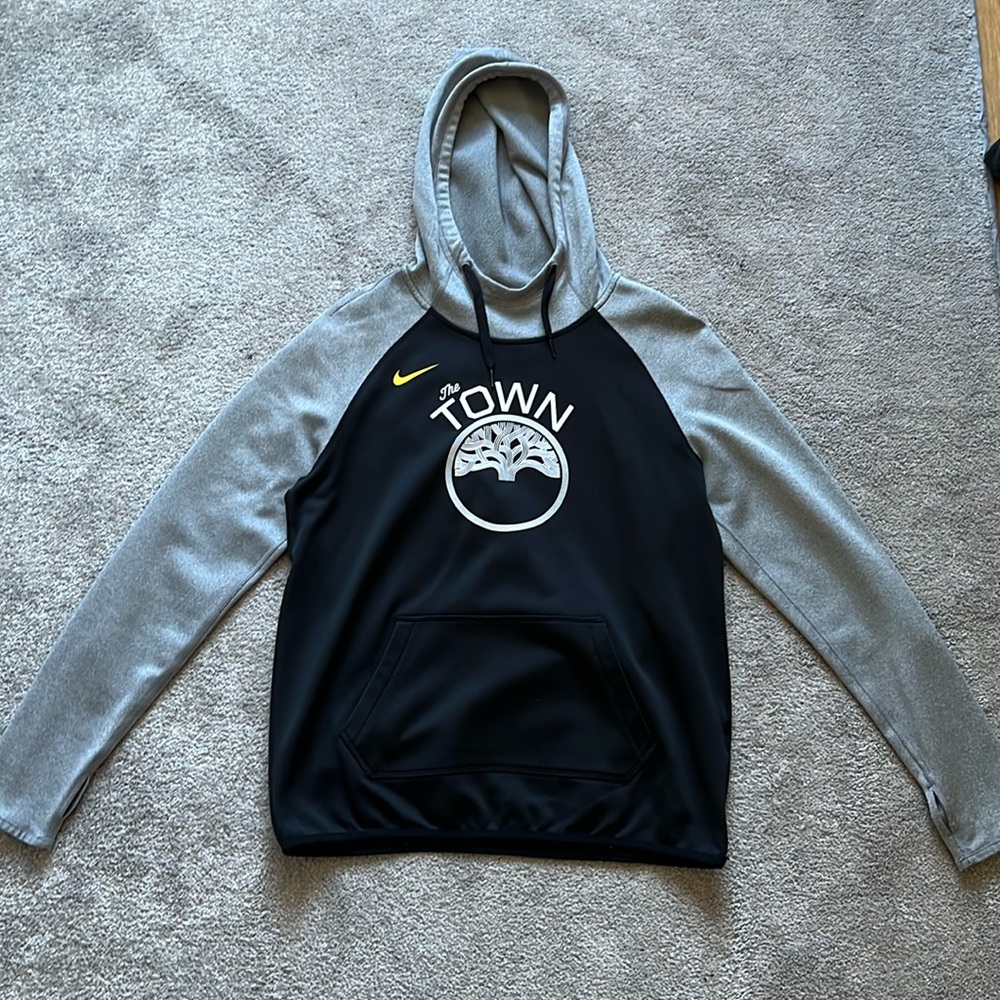 Women’s Nike Golden State Warriors “The Town” Pullover Hoodie | Size: M